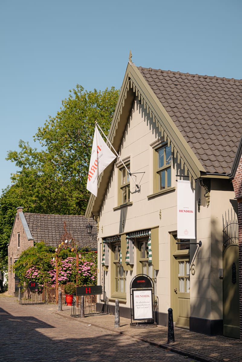 Twintig minuten van Amsterdam, Hilversum en Utrecht
